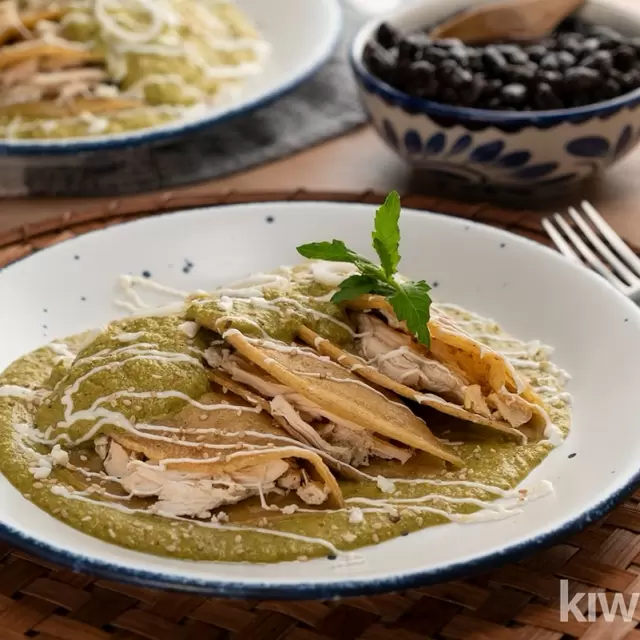 Enchiladas de mole verde