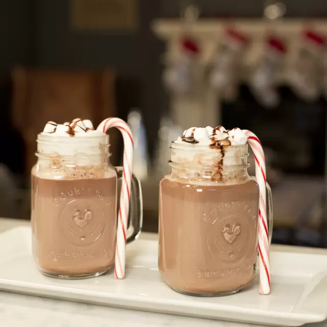 La meilleure recette chocolat chaud!  Chocolate drink recipes, Christmas  hot chocolate, Homemade hot chocolate