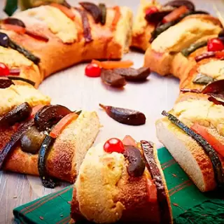 Mexican Three Kings Cake 