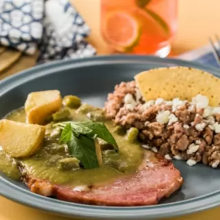 Pork Chops in Salsa Verde