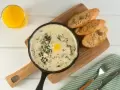 Creamy One-Pot Spinach and Egg Breakfast 